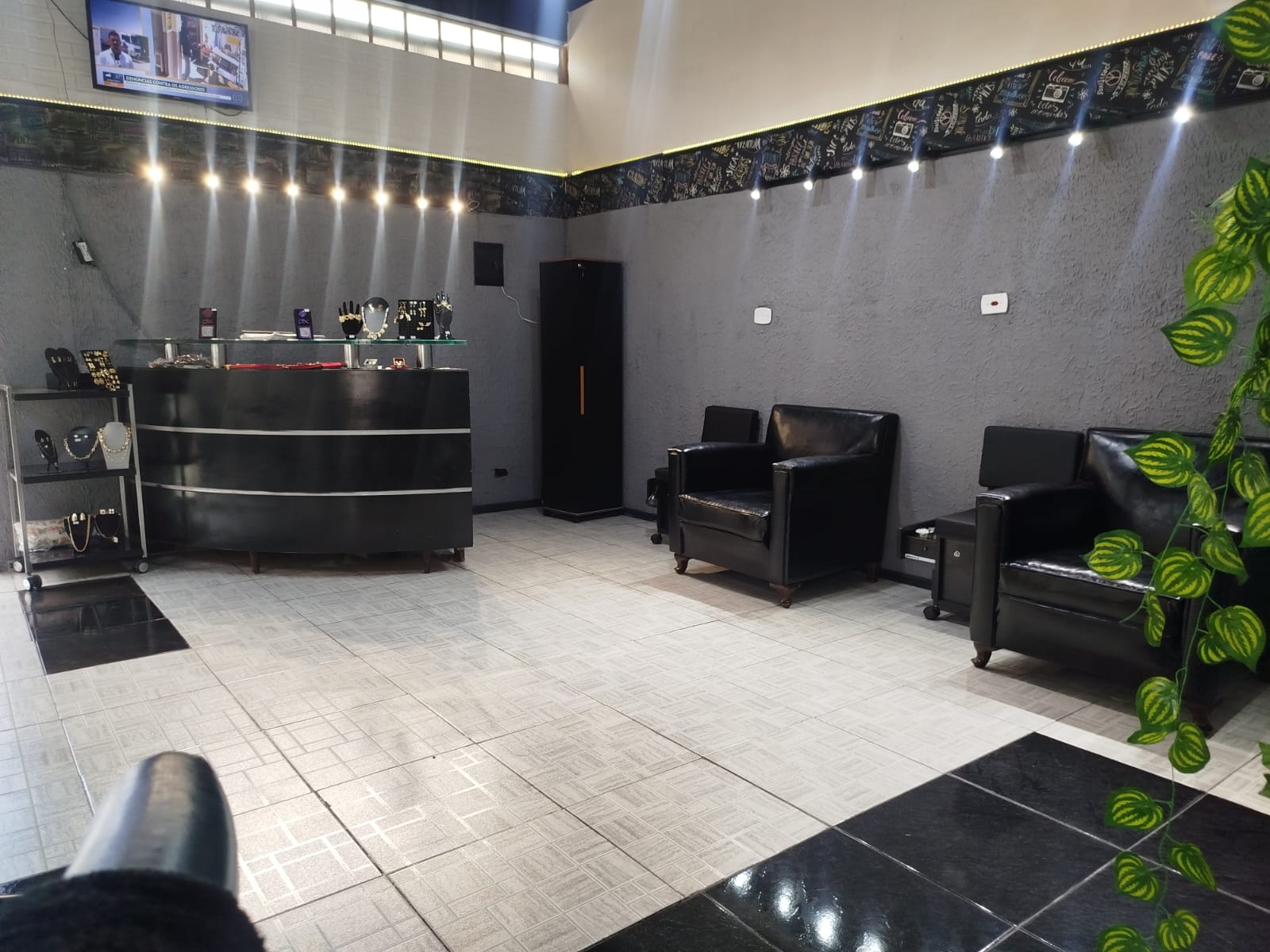 Recepção do salão Hair 7 na Vila Mascote